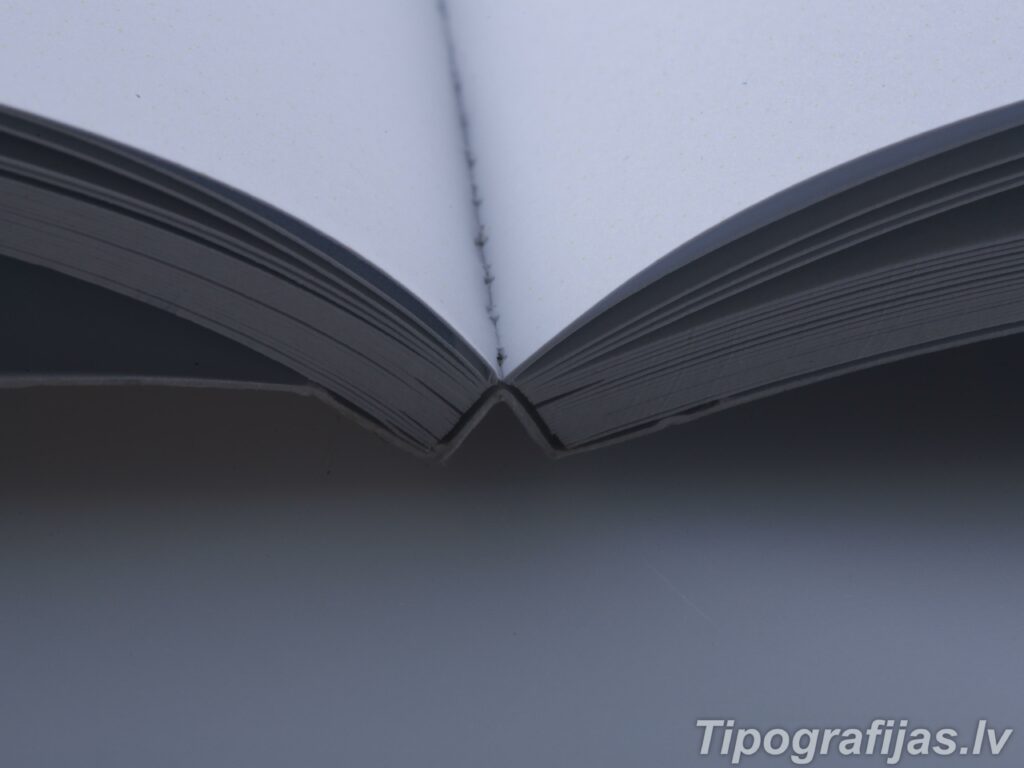 Brošūras muguras kvadrotēšanas izgatavošana. Brošūras muguras kvadrotēšanas darba paraugi. Muguras kvadrotēšana. Kvadrotēšanas paraugi #6